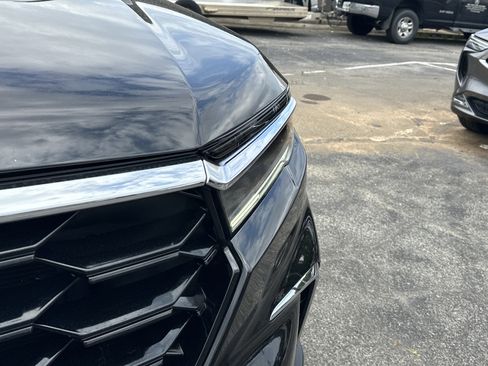 Used 2023 Honda Pilot Touring image 13