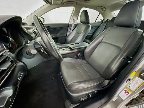 Used 2018 Lexus IS 300 w/ Accessory Package 2 RWD image 13