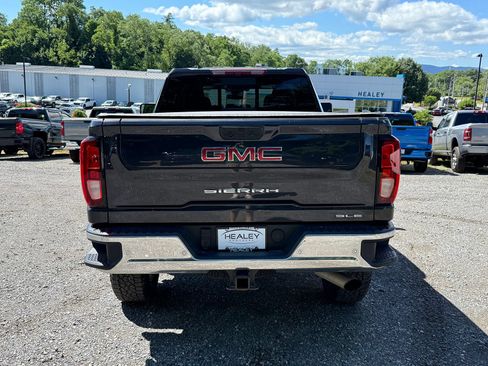 Certified 2025 GMC Sierra 2500 SLE w/ SLE Value Package; AWD/4WD image 5