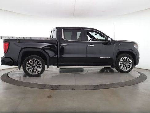 Used 2025 GMC Sierra 1500 Denali Ultimate AWD/4WD image 6