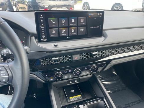Used 2025 Honda Accord EX-L image 10