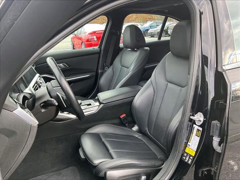 Used 2022 BMW 330i xDrive Sedan w/ Driving Assistance Package image 10