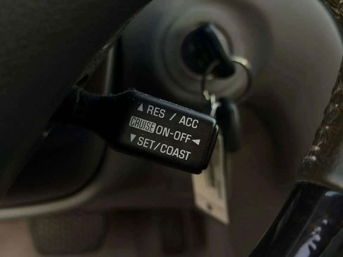 Used 2004 Lexus ES 330 image 24