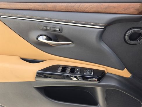 Used 2023 Lexus ES 350 w/ Premium Package image 29