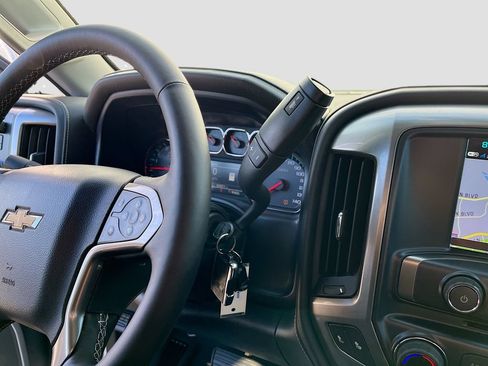 Used 2019 Chevrolet Silverado 2500 LTZ w/ Duramax Plus Package AWD/4WD image 17