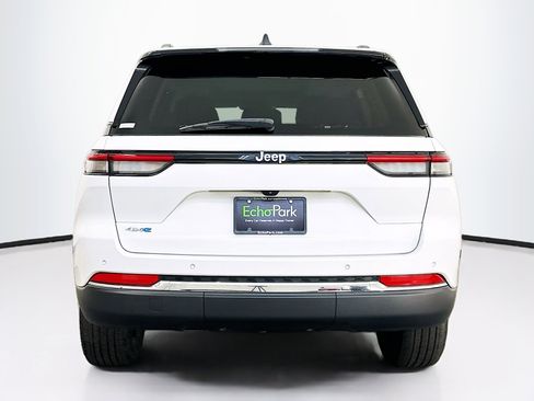 Used 2022 Jeep Grand Cherokee Limited 4xe image 7