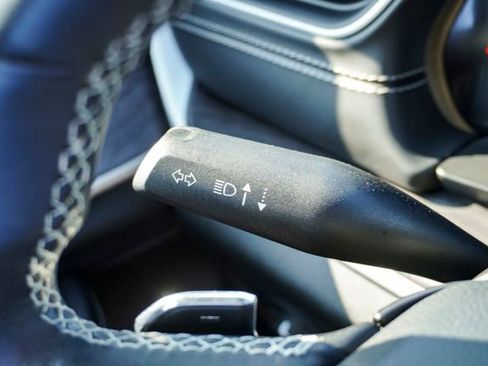 Used 2022 Jeep Grand Cherokee L Limited image 27