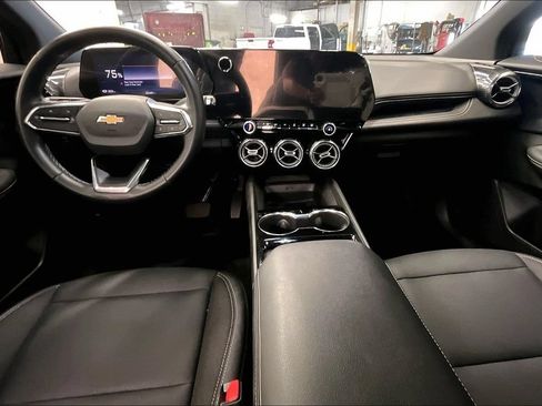 Used 2024 Chevrolet Blazer EV LT AWD/4WD image 14