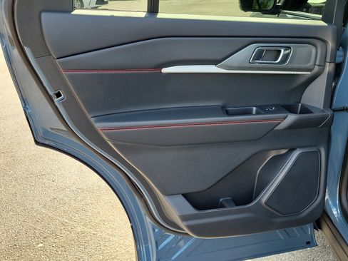 Used 2026 Ford Explorer ST-Line RWD image 12
