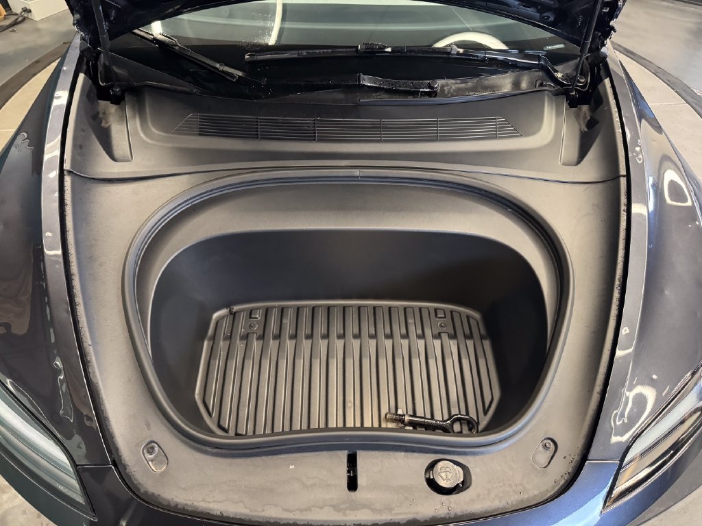 Used 2025 Tesla Model 3 Long Range AWD/4WD image 19