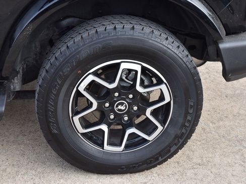 Certified 2025 Ford Bronco Outer Banks image 14