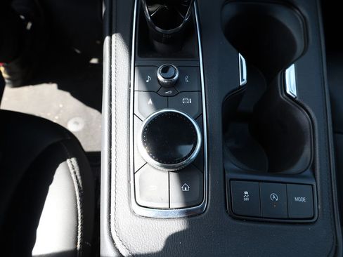 Used 2025 Cadillac XT4 Premium Luxury FWD image 28