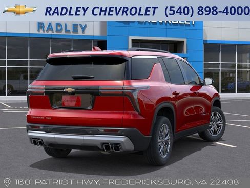 New 2026 Chevrolet Traverse LT w/ Driver Confidence Package image 4