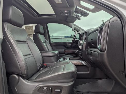 Used 2020 GMC Sierra 2500 Denali w/ Denali Ultimate Package AWD/4WD image 8