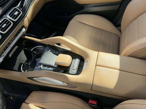 Used 2024 Mercedes-Benz GLS 580 GLS 580 image 23