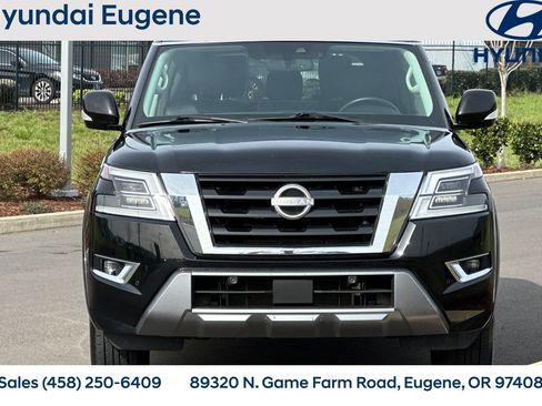 Used 2023 Nissan Armada SV image 10