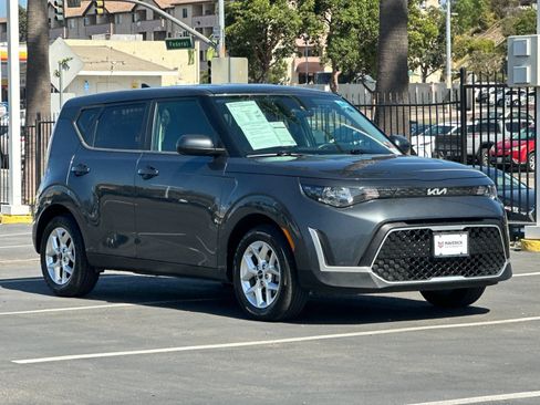Used 2024 Kia Soul LX w/ Option Group 015 FWD image 8
