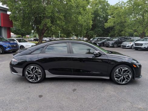 Used 2024 Hyundai Ioniq 6 SEL RWD image 4