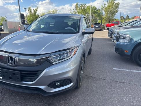 Used 2022 Honda HR-V EX image 2