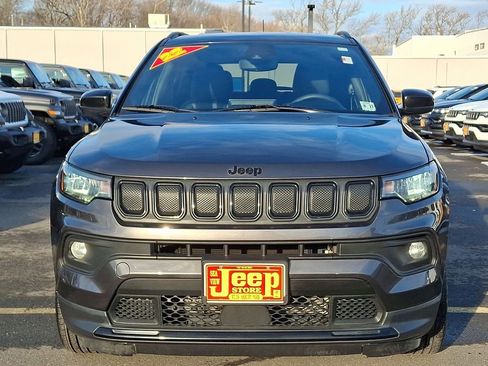 Used 2022 Jeep Compass Altitude image 2