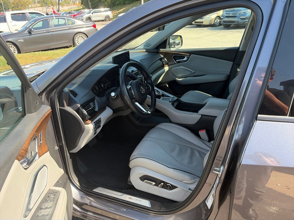 Used 2019 Acura RDX w/ Advance Package AWD/4WD image 10