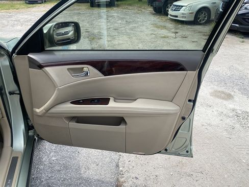 Used 2009 Toyota Avalon XLS FWD image 12