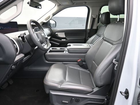 Certified 2025 Ford Expedition Max Active image 21