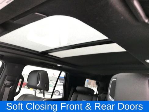 Certified 2023 Cadillac Escalade Premium Luxury w/ Performance Package image 15