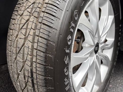 Used 2021 Kia Telluride LX FWD image 12