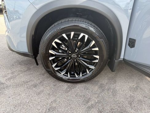 Certified 2026 Nissan Rogue Dark Armor FWD image 27