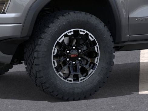 New 2026 GMC Canyon AT4 w/ Technology Plus Package AWD/4WD image 9