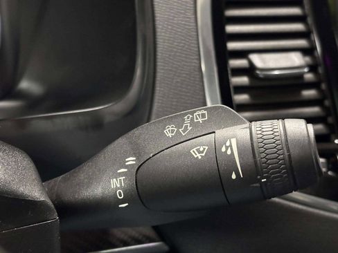 Used 2018 Volvo XC90 T6 R-Design w/ Convenience Package image 34