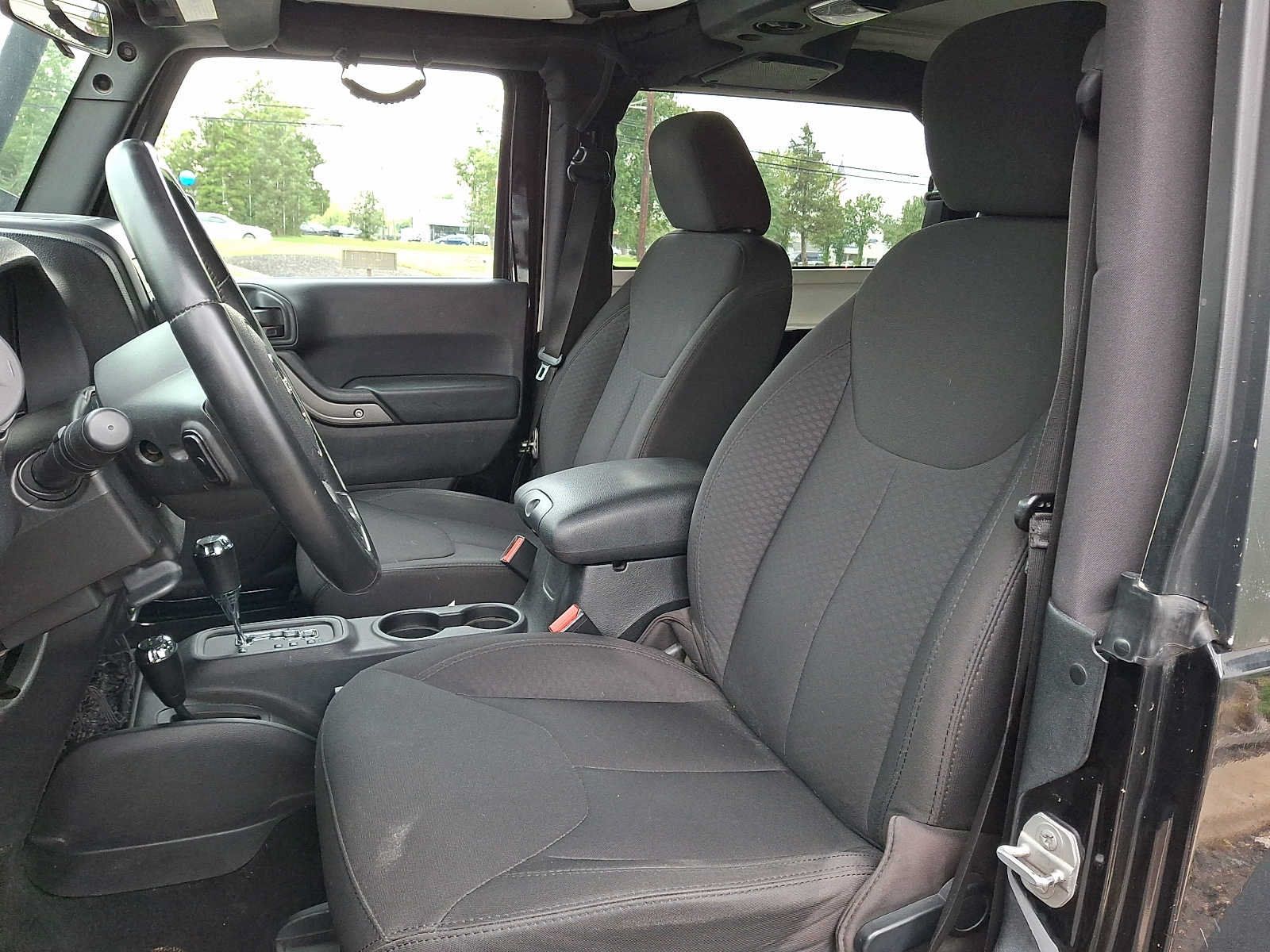 Used 2015 Jeep Wrangler Sport AWD/4WD image 13