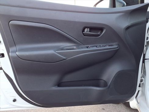 Used 2024 Nissan Versa S w/ Trunk Package image 22