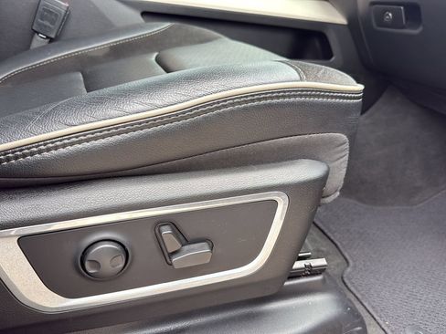 Used 2022 RAM 1500 Laramie RWD image 24