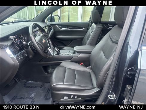 Used 2020 Cadillac XT6 Premium Luxury image 11