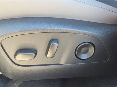 New 2026 GMC Acadia Elevation image 24