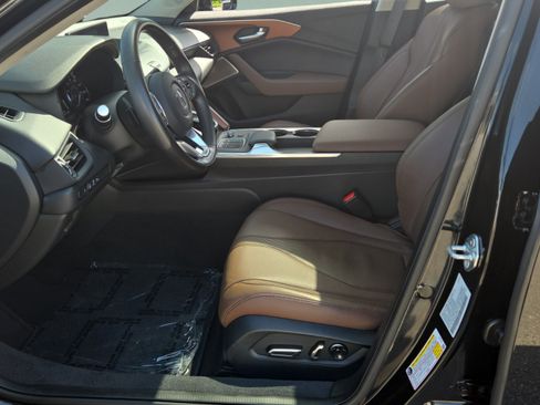 Used 2023 Acura TLX w/ Technology Package FWD image 9