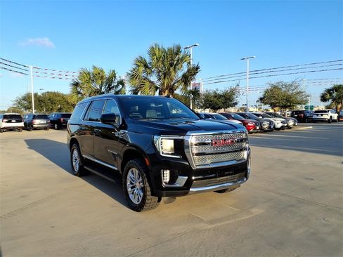 Used 2021 GMC Yukon SLT image 8