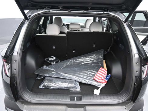 Certified 2025 Hyundai Tucson Limited image 13