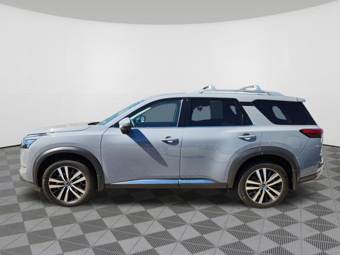 Certified 2025 Nissan Pathfinder Platinum w/ Cargo Package AWD/4WD image 5