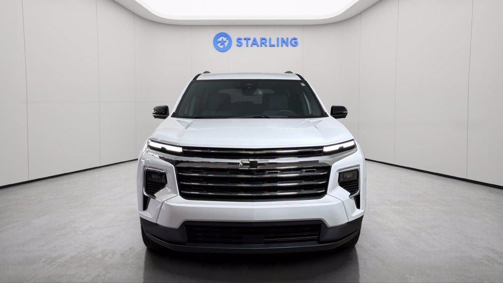 Used 2024 Chevrolet Traverse LT FWD image 15