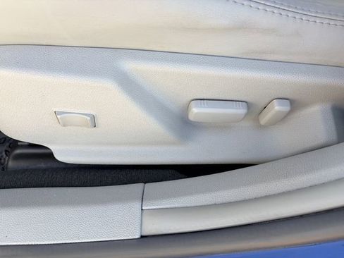 Used 2012 Cadillac CTS Luxury RWD image 8