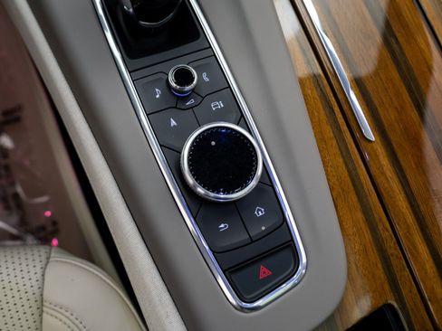 Used 2024 Cadillac Escalade Sport Platinum w/ LPO, ONYX Package AWD/4WD image 25