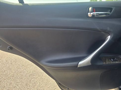 Used 2010 Lexus IS 250 RWD image 13