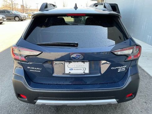 Certified 2025 Subaru Outback Limited image 3