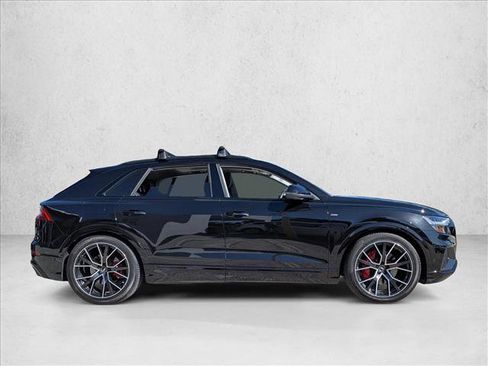 Used 2023 Audi Q8 Prestige AWD/4WD image 4