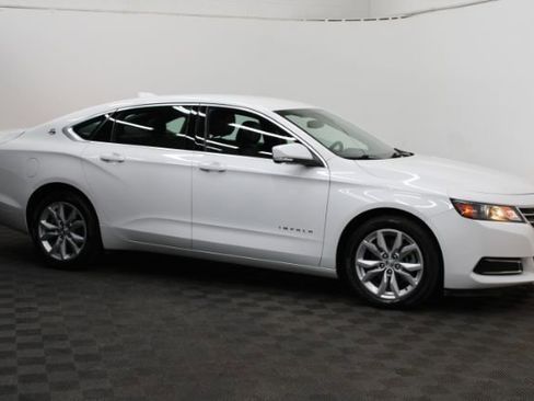 Used 2017 Chevrolet Impala LT image 1