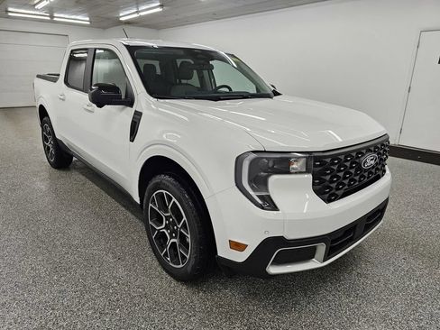New 2026 Ford Maverick Lariat AWD/4WD image 3