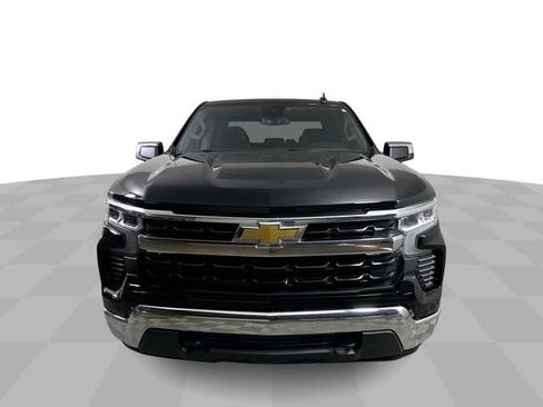 Used 2025 Chevrolet Silverado 1500 LT AWD/4WD image 3